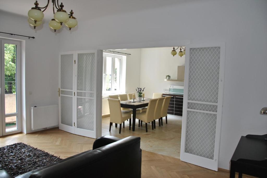 Schoenbrunn Park Apartement Bécs Szoba fotó